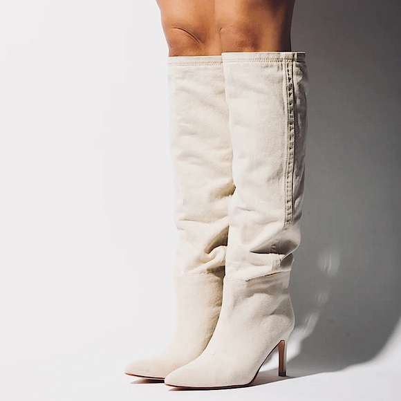 Mata Shoes Shoes - Mata Brand New in Box Cool Denim Boots Off White/Cream Color size 8